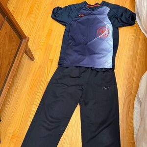 Nike Youth Pant and Top Set - size Large